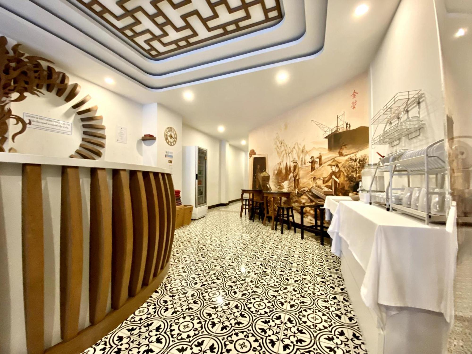 Sunray Beach Hotel Patong Екстер'єр фото