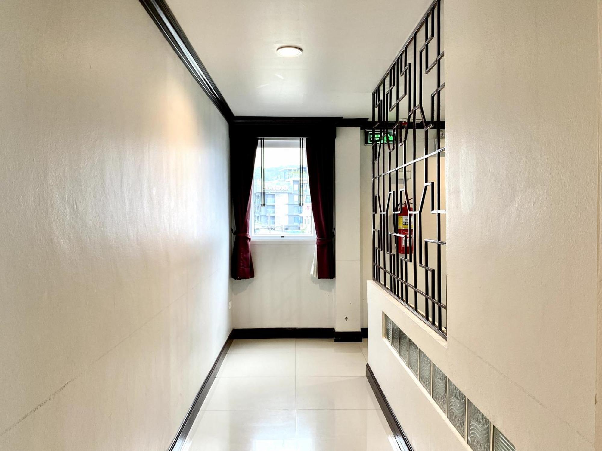 Sunray Beach Hotel Patong Екстер'єр фото