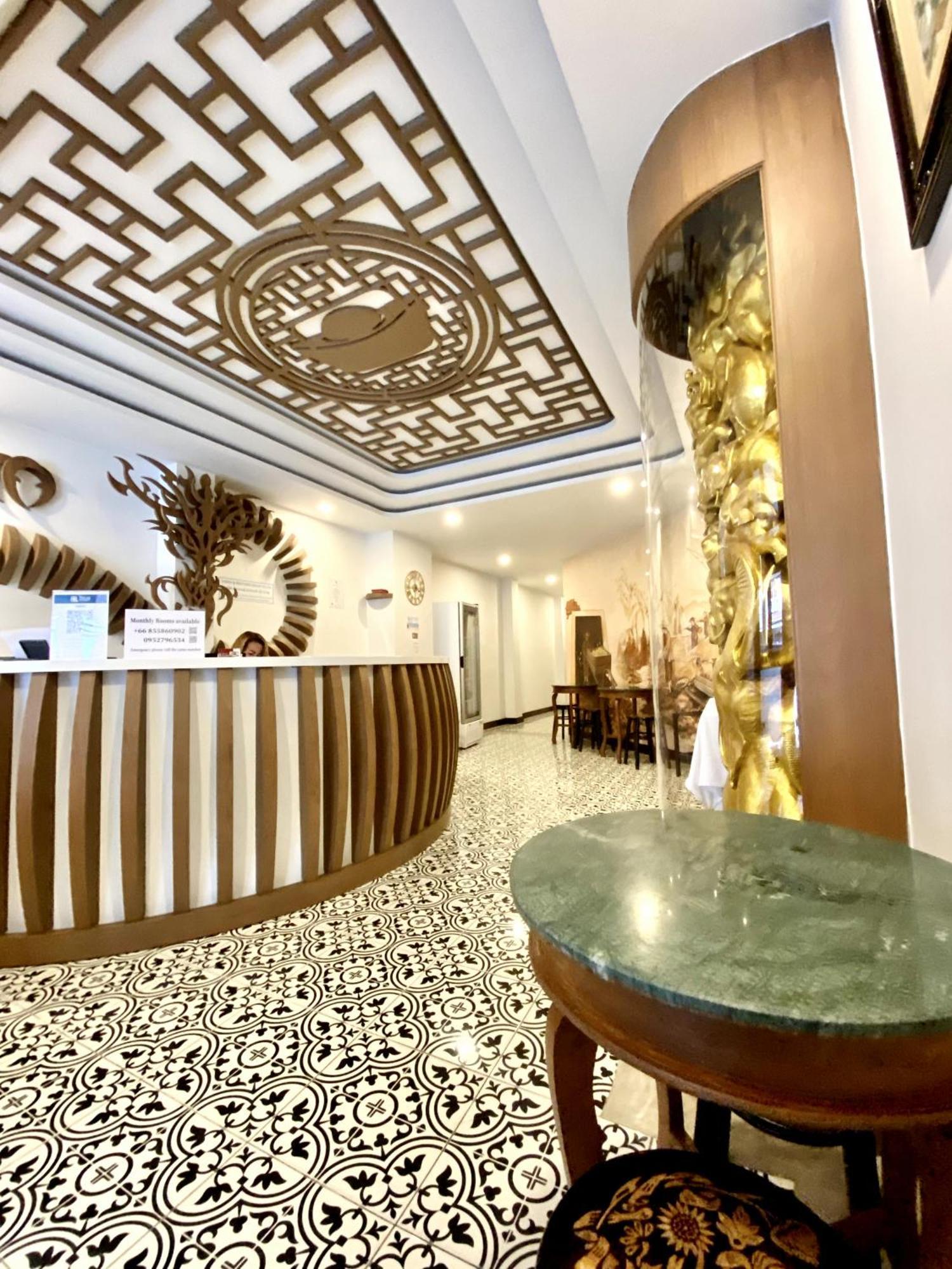 Sunray Beach Hotel Patong Екстер'єр фото