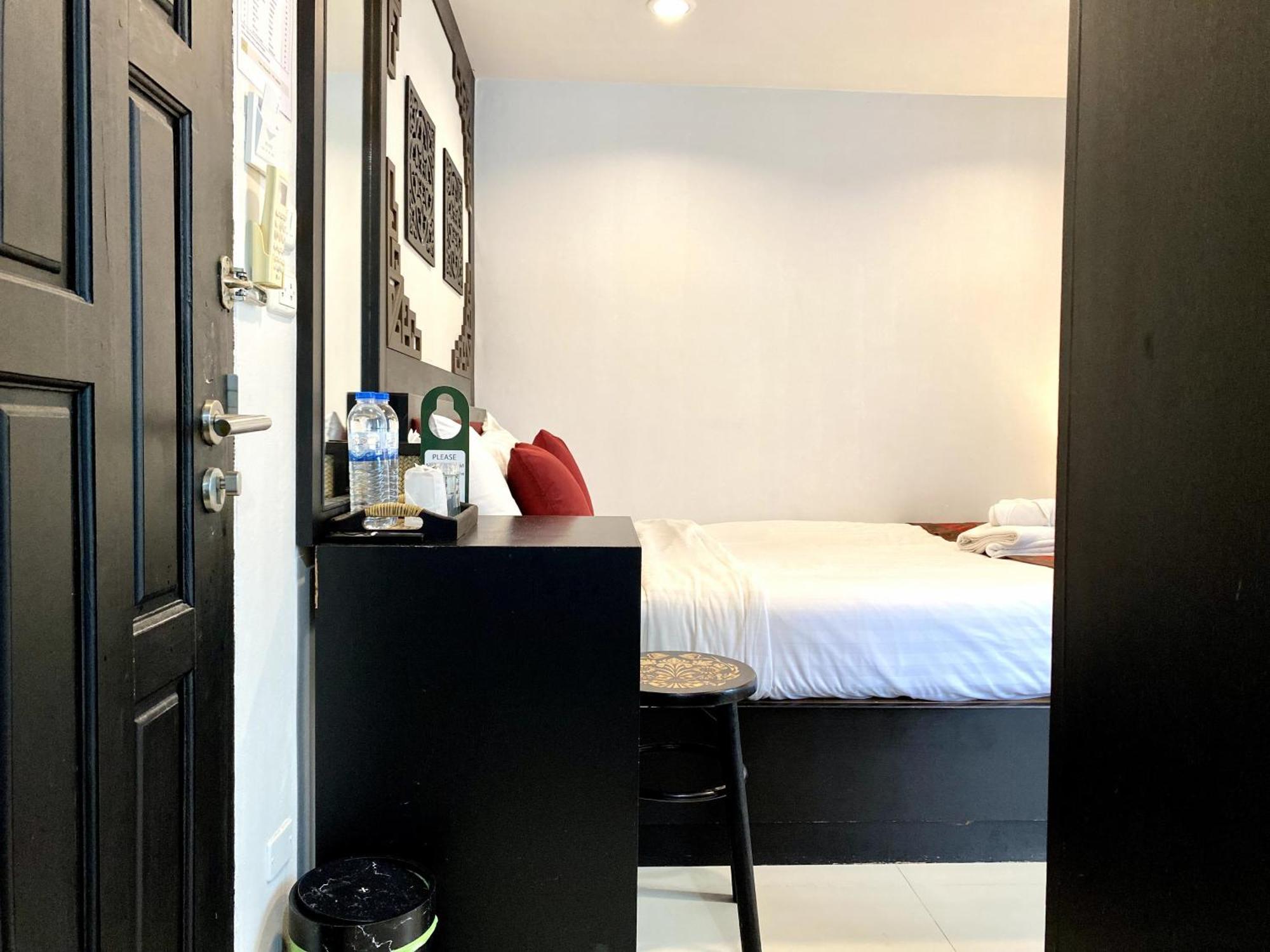 Sunray Beach Hotel Patong Екстер'єр фото
