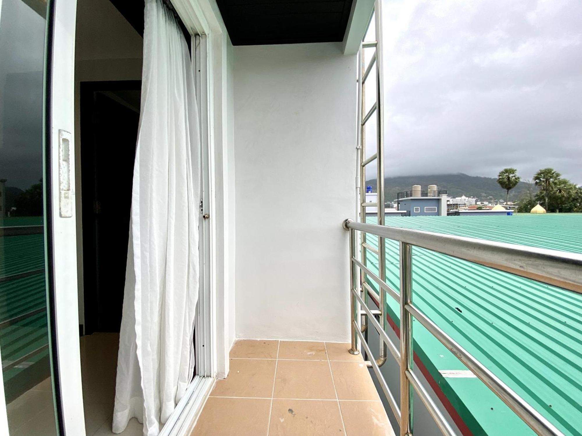 Sunray Beach Hotel Patong Екстер'єр фото